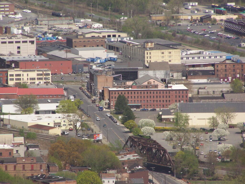 Photo: North Albany