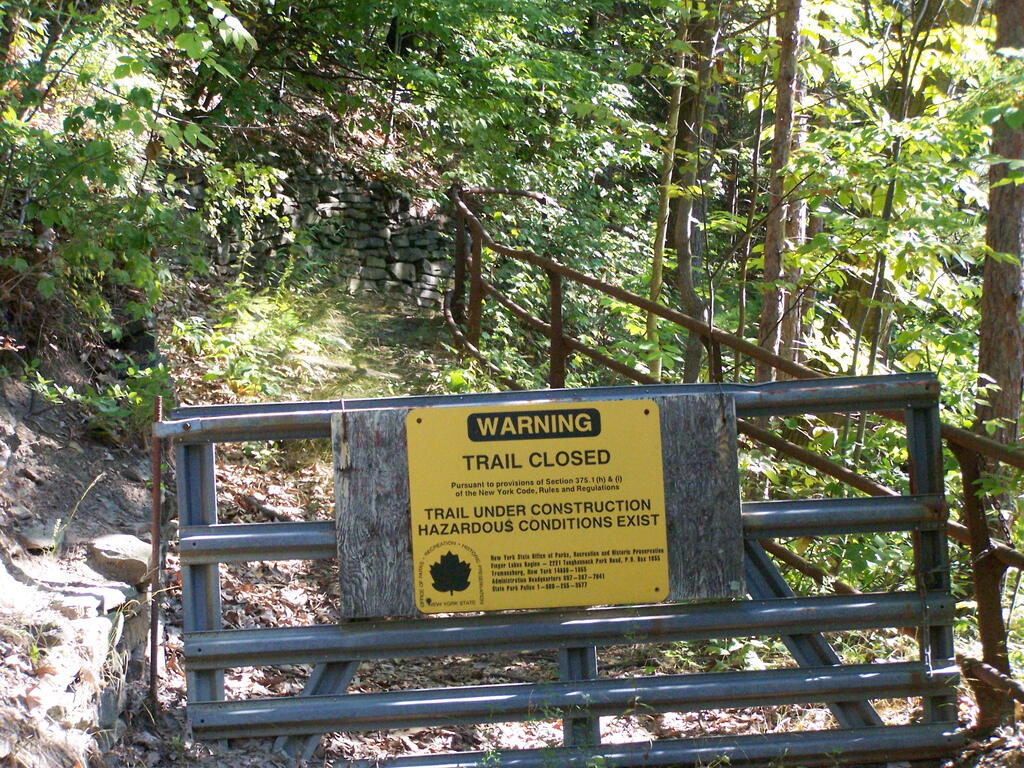 Photo: Trail Closed