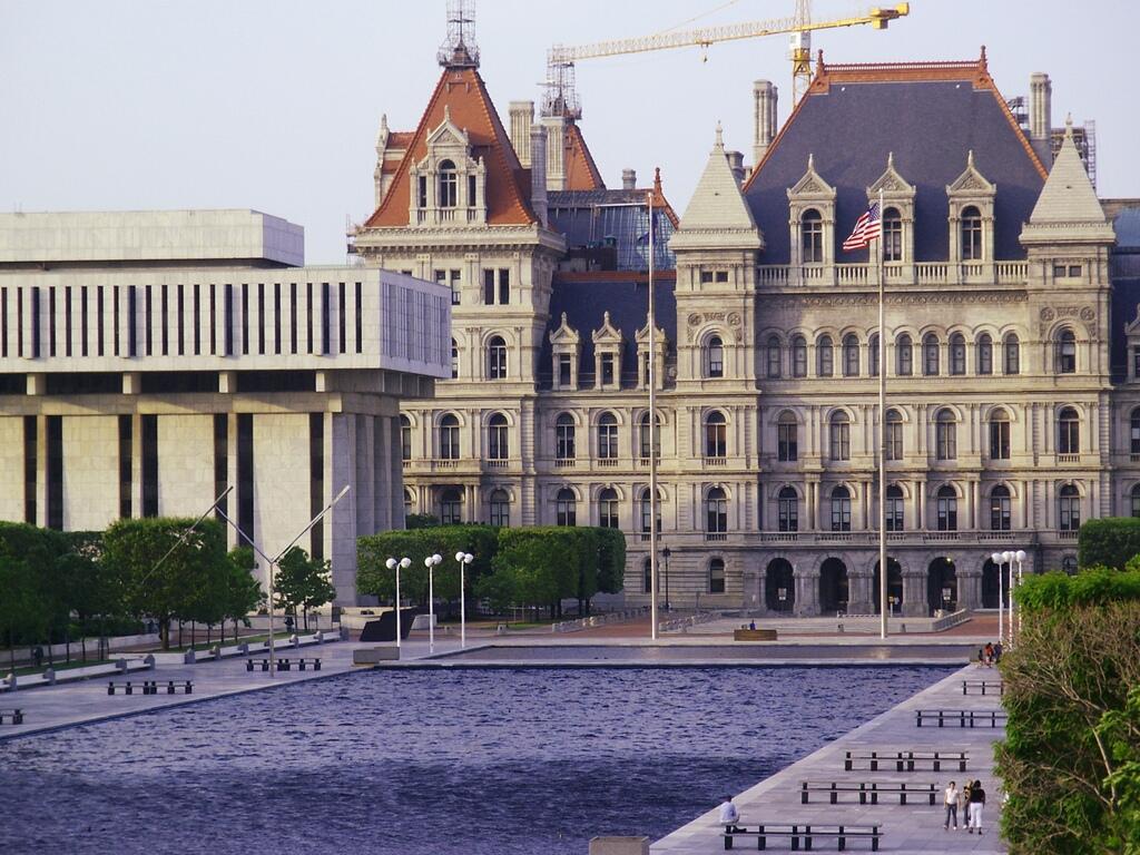 Photo: Capitol from the Plaza