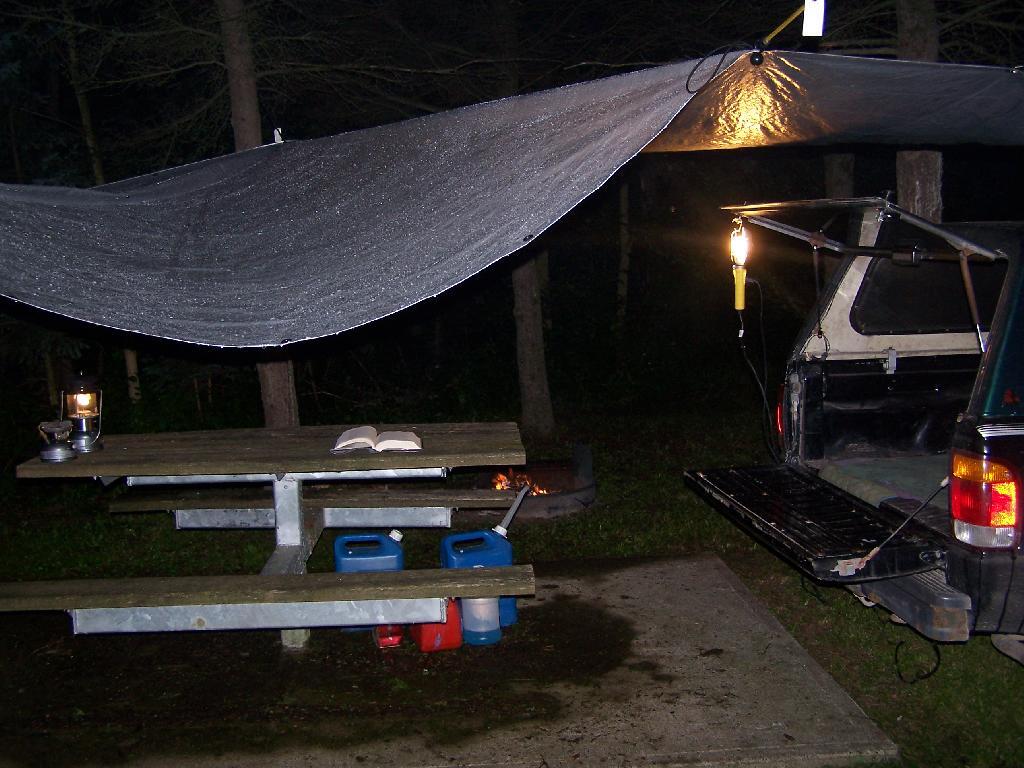 Photo: Reading in the Rain Photo: Reading in the Rain