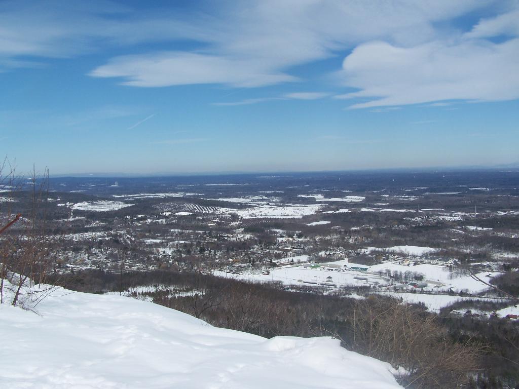Photo: Looking Off Hang Gliders Cliff Photo: Looking Off Hang Gliders Cliff