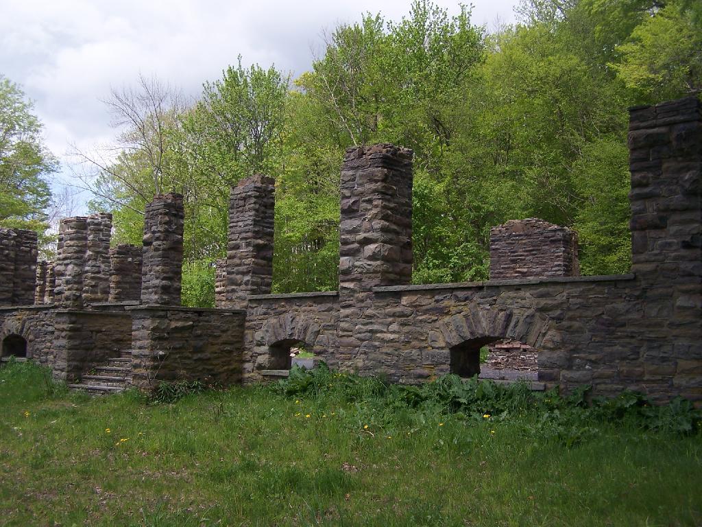 Photo: Coykendall Lodge Ruins
