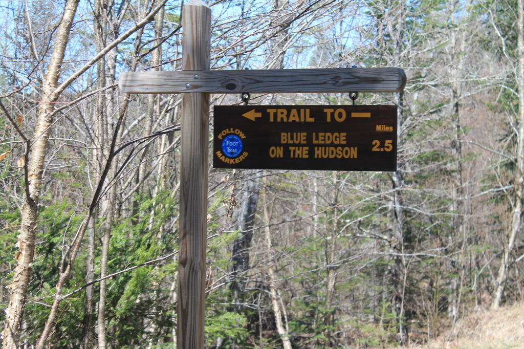Photo: Blue Ledge on the Hudson Trail Head Photo: Blue Ledge on the Hudson Trail Head