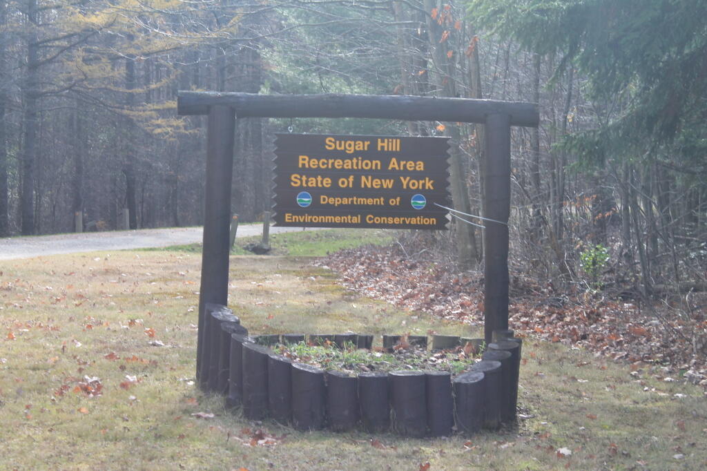 Photo: Sugar Hill Recreation Area Sign Photo: Sugar Hill Recreation Area Sign