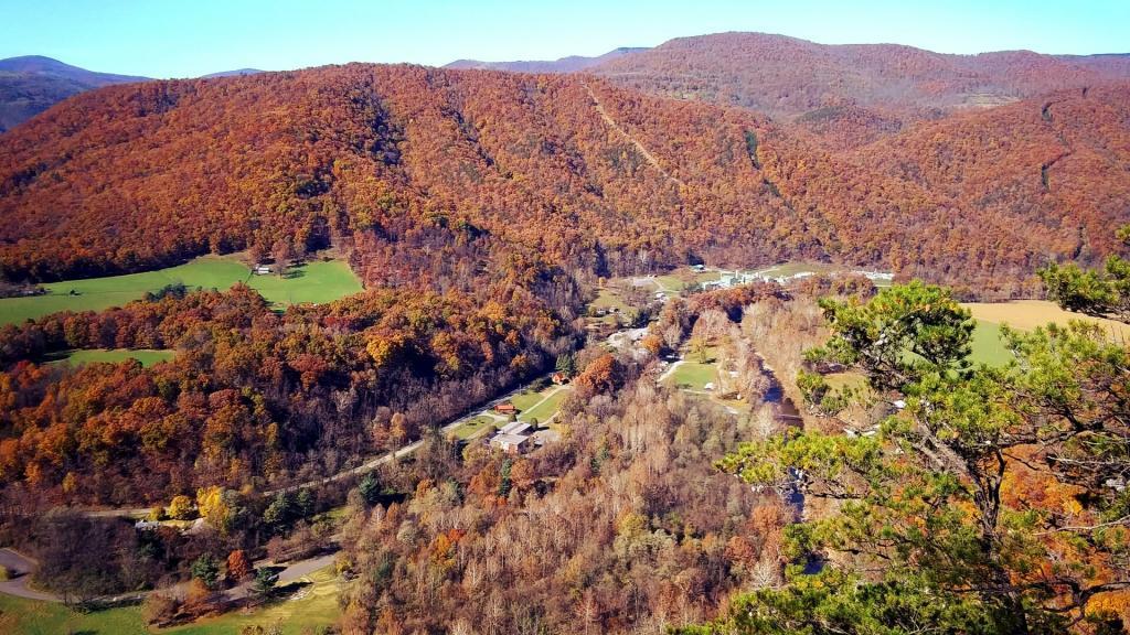 Photo: North East from Seneca Rocks Photo: North East from Seneca Rocks