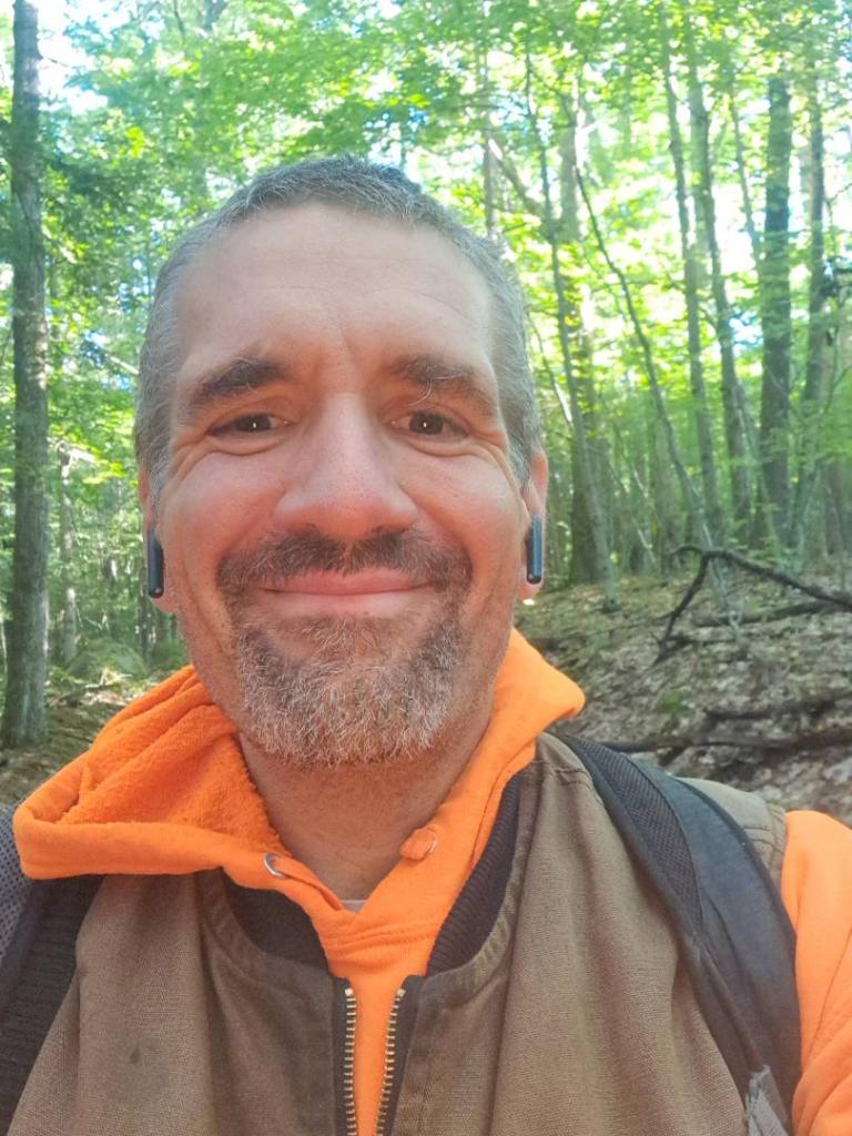 Photo: Hiking 🥾 down to Doney Hollow [Expires September 12 2026]