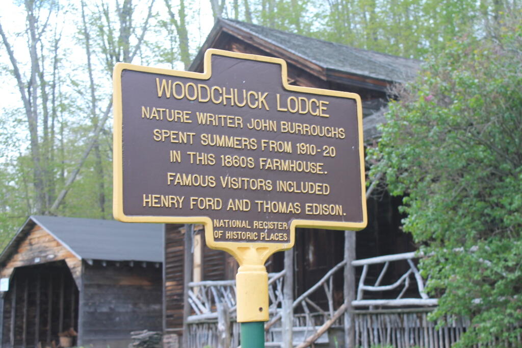 Photo: Woodchuck Lodge Sign