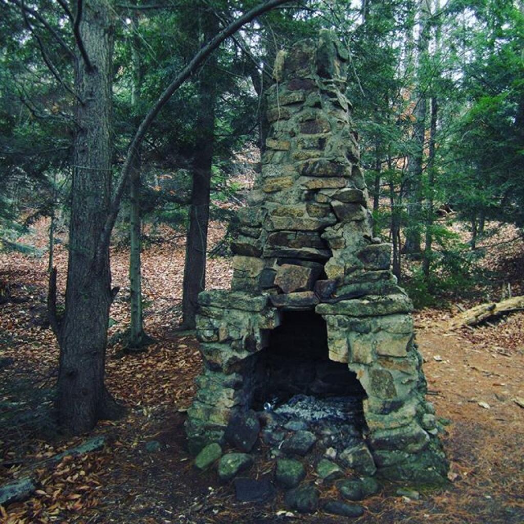 Photo: Chimney near Watch Hill
