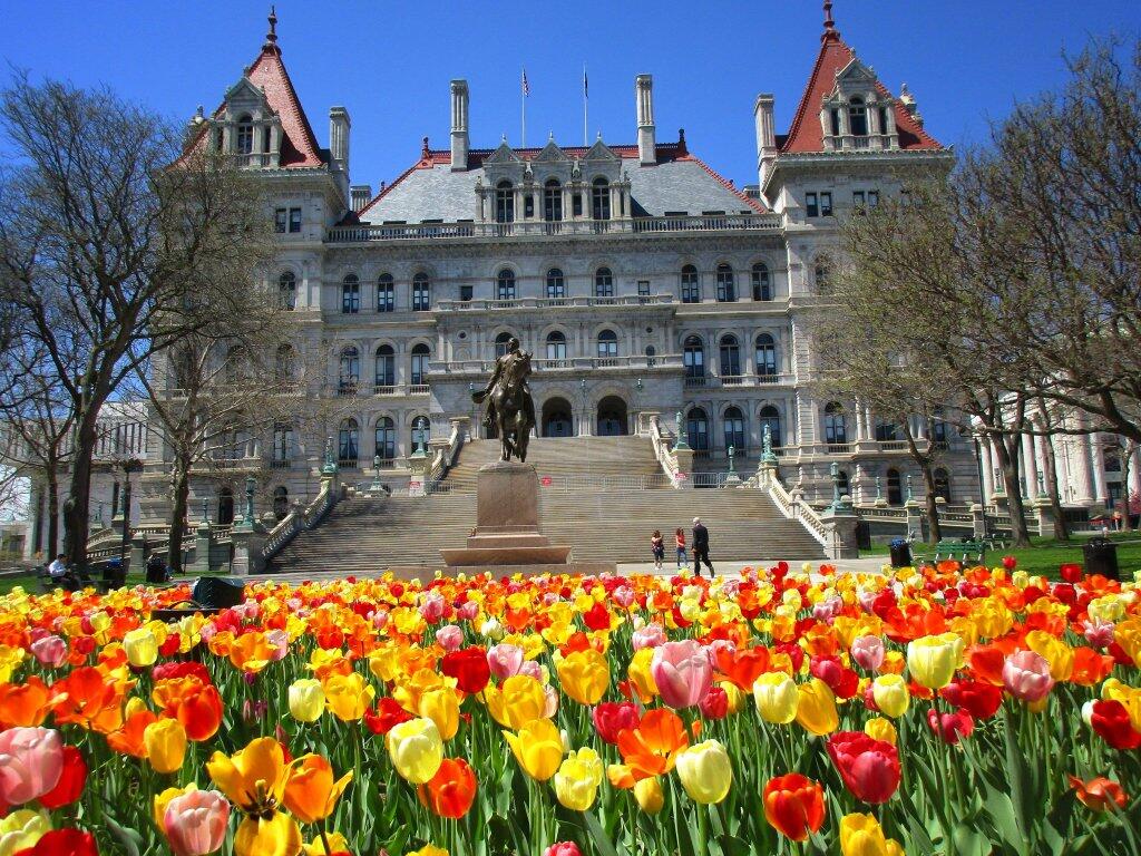Photo: Capitol Photo: Capitol
