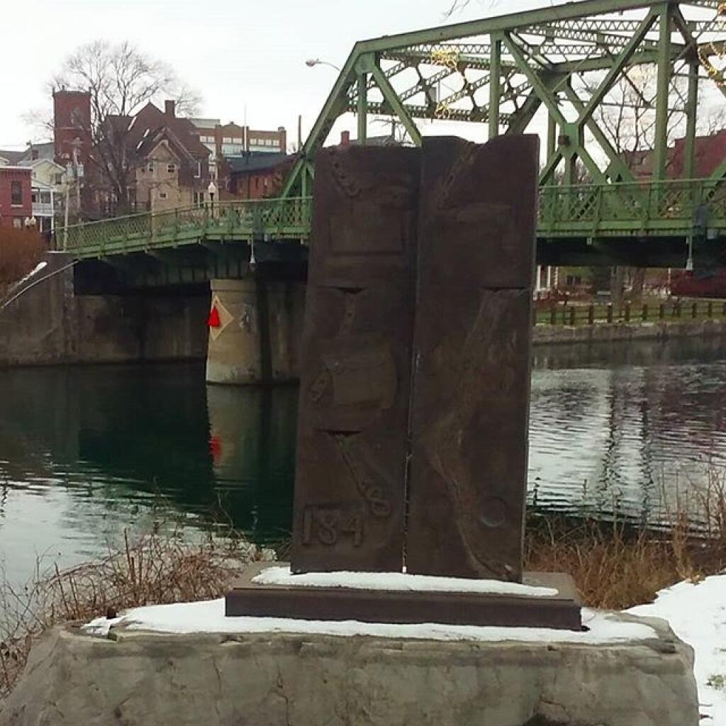 Photo: Monument Trail Photo: Monument Trail