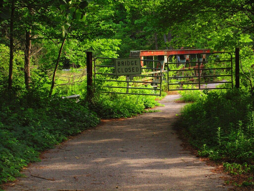 Photo: Bridge Closed