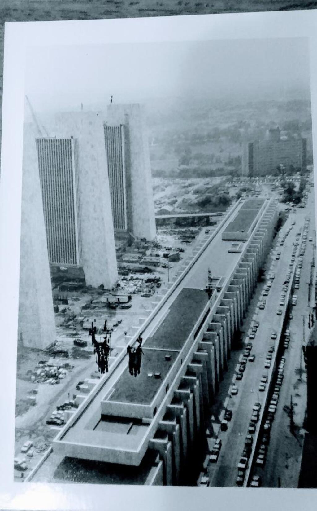 Photo: South Swan Building 1971 Photo: South Swan Building 1971