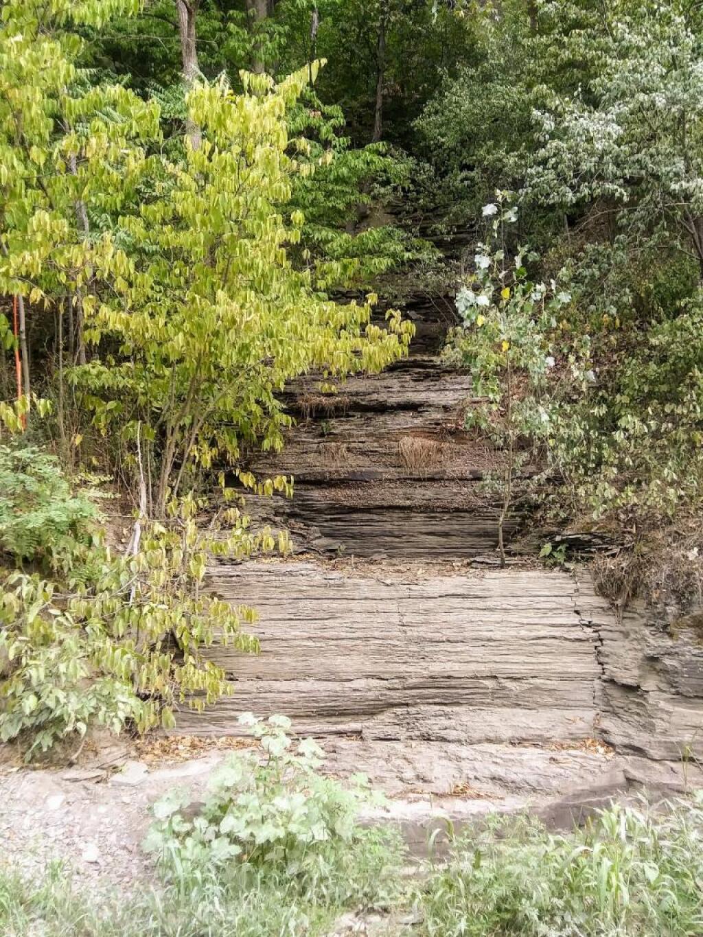Photo: A very dry waterfall Photo: A very dry waterfall